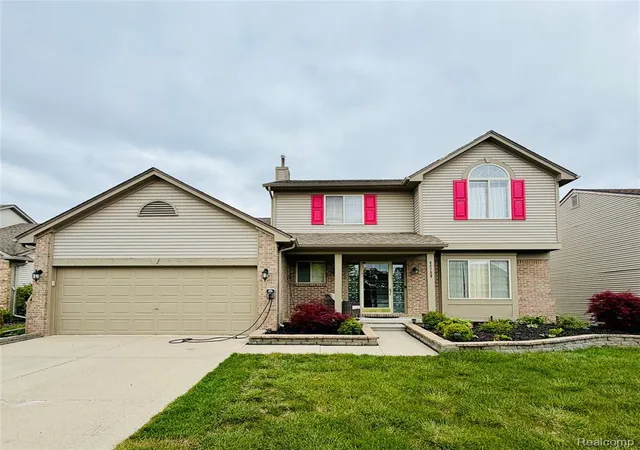 Homes for sale in Canton, MI | 46758 Creeks Bnd, Canton, MI 48188 | MLS# 60993961