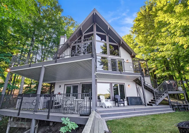 Photo 4 of Single family home for sale at 6218 N Loggers Ln, Ludington, MI 49431 | MLS# 70494472 | Listing updated on 2026-08-31