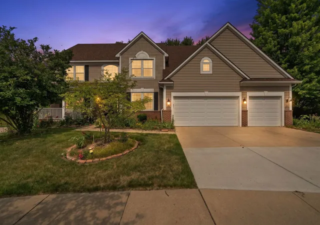 Photo 2 of Single family home for sale at 2240 Indian Creek Cir, Ann Arbor, MI 48105 | MLS# 70553082 | Listing updated on 2026-08-31