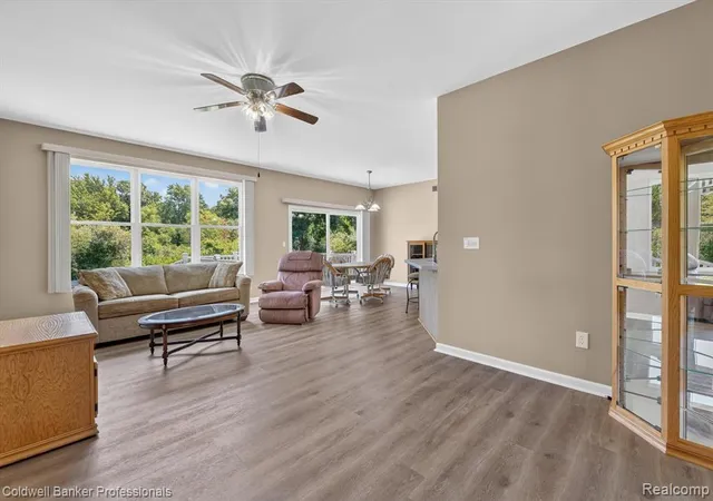 Listing Photo 3 - Condo for sale in building located at 1398 Luxington Dr, Lapeer, MI 48446