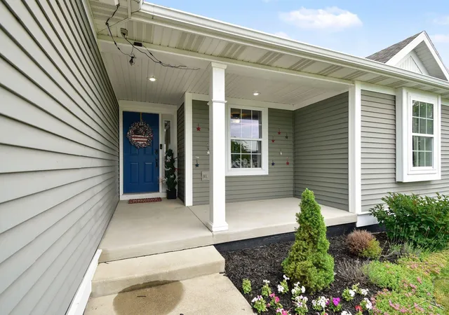 Homes for sale in Bay City, MI | 7401 W Ryan Ct, Bay City, MI 48706 | MLS# 50214373