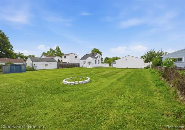 Homes for sale in Taylor, MI | 15182 Cooper St, Taylor, MI 48180 | MLS# 61008183