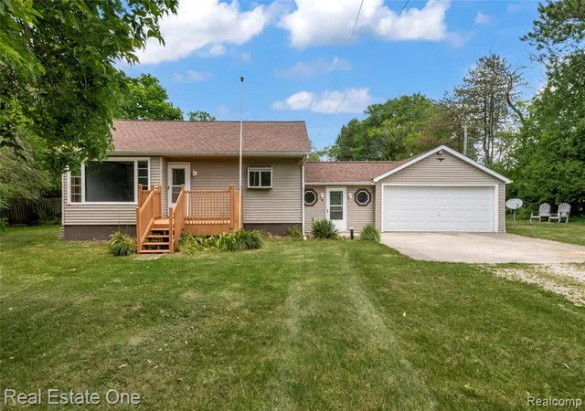 Homes for sale in Kimball, MI | 6710 Griswold Rd, Kimball, MI 48074 | MLS# 61009770