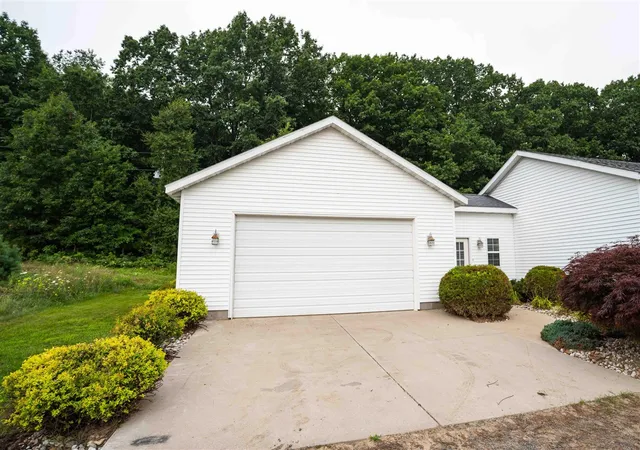 26th image of 5891 S 44th Ave, New Era, MI 49446 | MLS# 70552391
