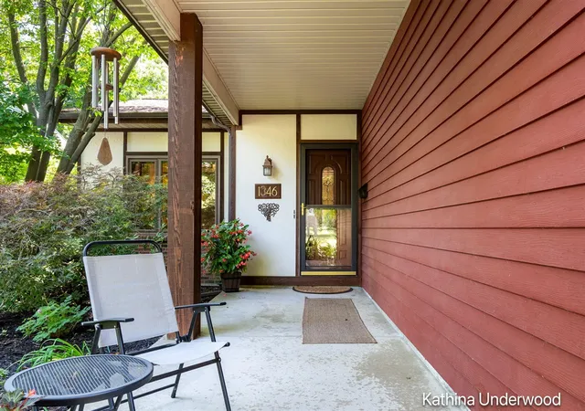 Photo 3 of Sale Pending at 1346 Rosewood Ave, Grand Rapids, MI 49506 | MLS# 70544795 | Listing updated on 2026-07-11