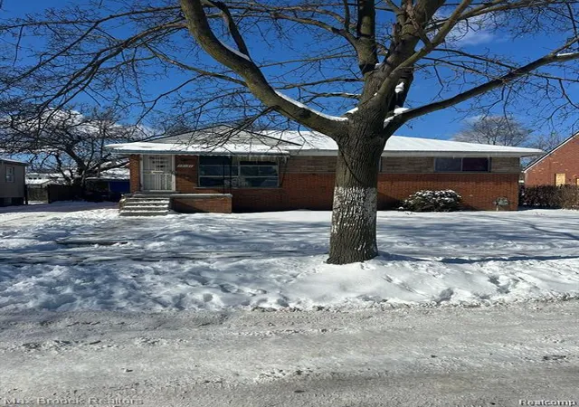 2nd image of 17871 Arlington St, Hamtramck, MI 48212 1045 | MLS# 60979062