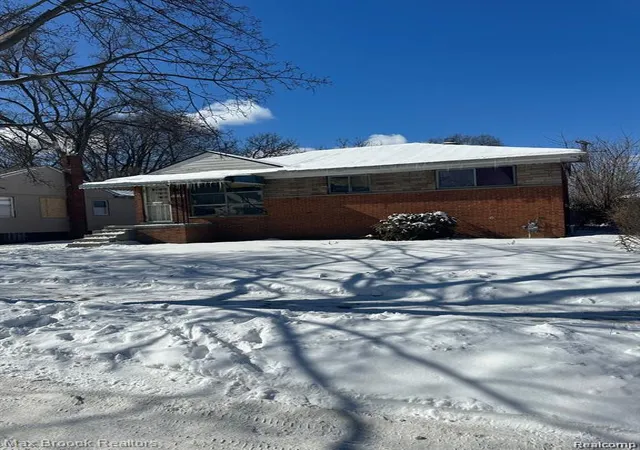 3rd image of 17871 Arlington St, Hamtramck, MI 48212 1045 | MLS# 60979062