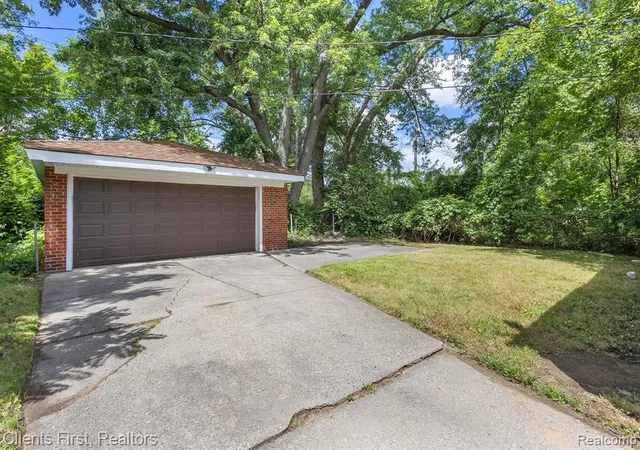 5th image of 19963 Goulburn St, Detroit, MI 48205 1616 | MLS# 61003065