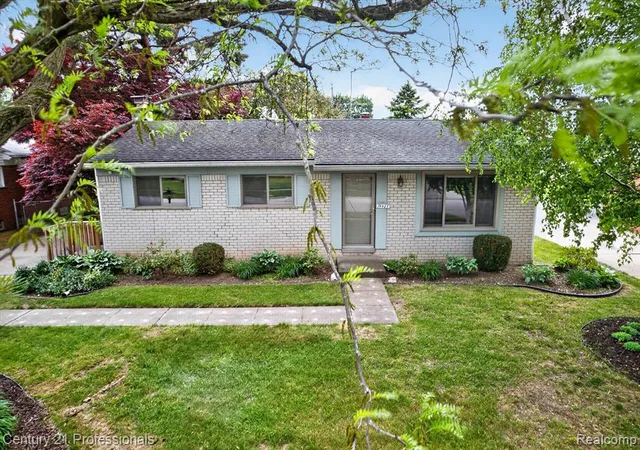 2nd image of 14425 Stonehouse Ave, Livonia, MI 48154 | MLS# 60994146