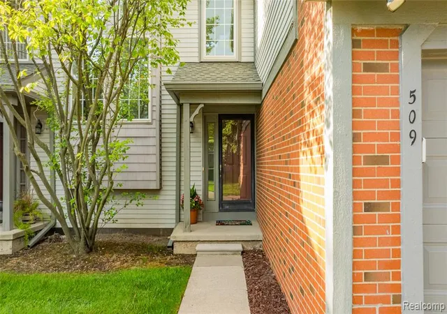 Photo 2 of Condo for sale at 509 Winwood Cir, Walled Lake, MI 48390 3575 | MLS# 61024574 | Listing updated on 2026-09-13
