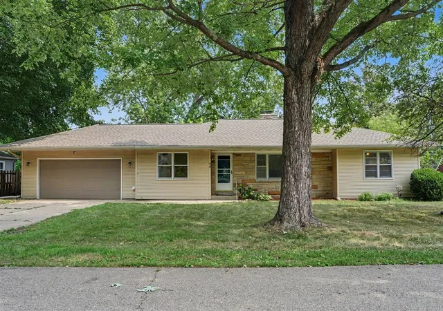 1st image of 56 Garden Ave, Battle Creek, MI 49017 | MLS# 70550510