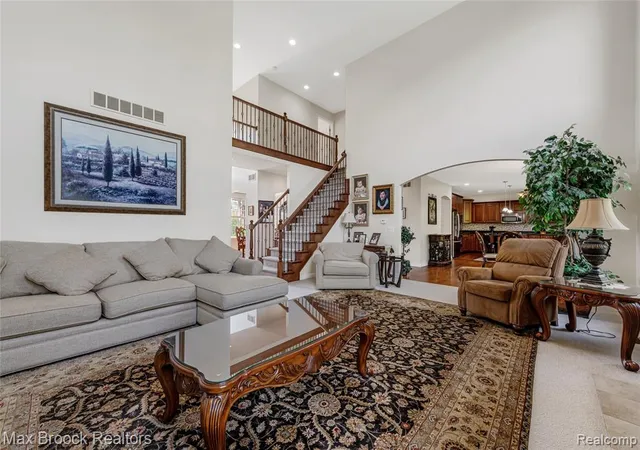 3rd image of 1171 Cambria Dr, Troy, MI 48085 | MLS# 60994648