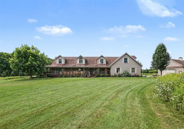 Photo 2 of Single family home for sale at 10990 D Dr, Ceresco, MI 49033 | MLS# 70555064 | Listing updated on 2026-08-28