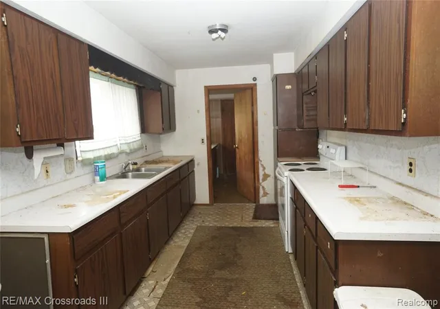 2nd image of 7047 Haggerty Rd, Van Buren Township, MI 48111 | MLS# 60980876