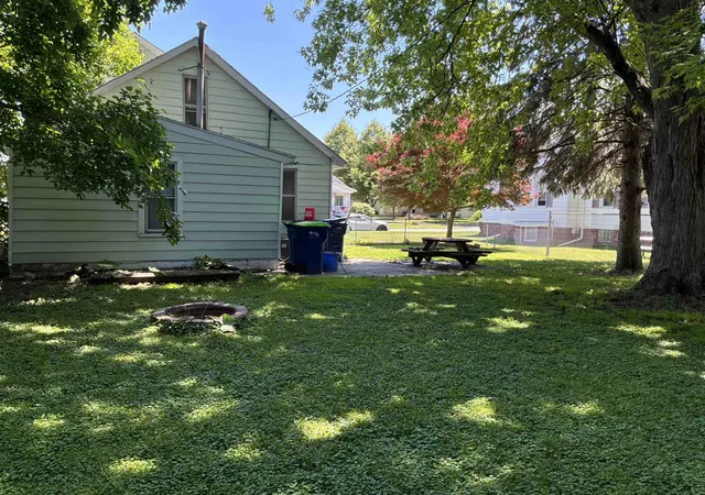 Photo 3 of Sale Pending at 1504 S Chilson St, Bay City, MI 48706 | MLS# 50212453 | Listing updated on 2026-08-20