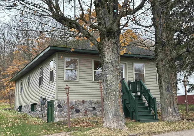 Homes for sale in Bessemer, MI | 10356 N Sunset View St, Bessemer, MI 49911 | MLS# 50192281