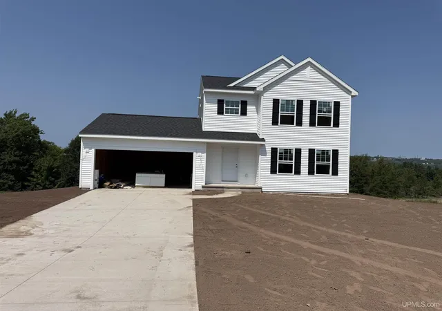 Photo 1 of Single family home for sale at 1017 Red Oak Ln, Houghton, MI 49931 | MLS# 50216840 | Listing updated on 2026-07-31