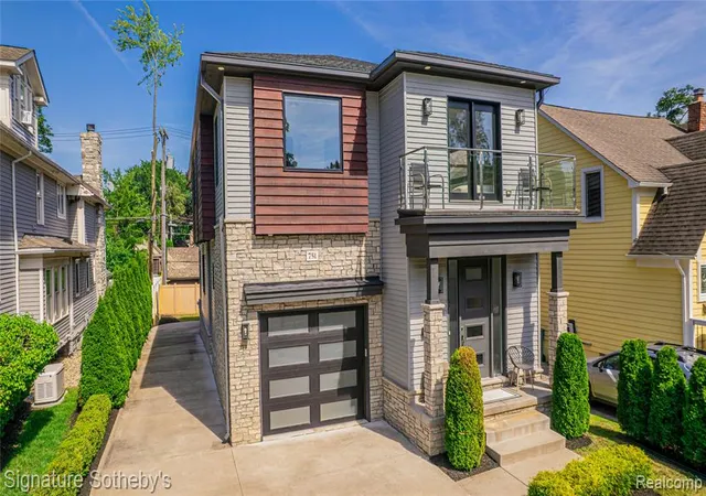 1st image of 751 S Bates St, Birmingham, MI 48009 | MLS# 60996107