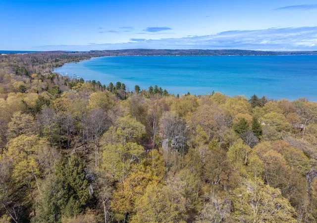 Homes for sale in Frankfort, MI | 406 Fortune Ave, Frankfort, MI 49635 | MLS# 80068570