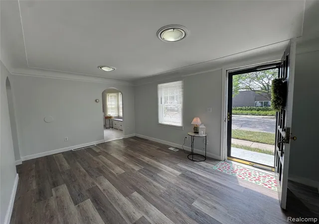 Photo 3 of Single family home for sale at 2452 Earlmont, Berkley, MI 48072 | MLS# 61019446 | Listing updated on 2026-08-11