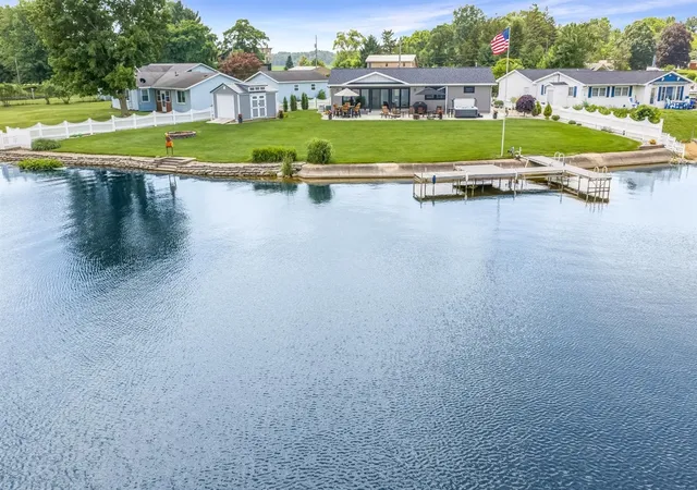 Homes for sale in Three Rivers, MI | 52181 Rivolake Rd, Three Rivers, MI 49093 | MLS# 70543209