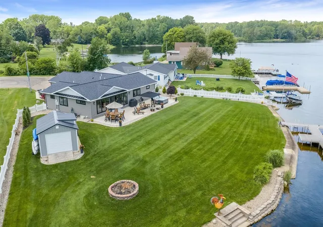 Homes for sale in Three Rivers, MI | 52181 Rivolake Rd, Three Rivers, MI 49093 | MLS# 70543209