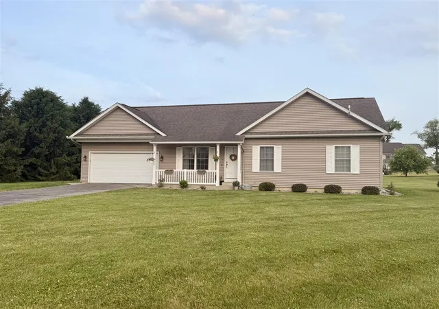 Homes for sale in East Leroy, MI | 7885 Lancaster Ln, East Leroy, MI 49051 | MLS# 70537481