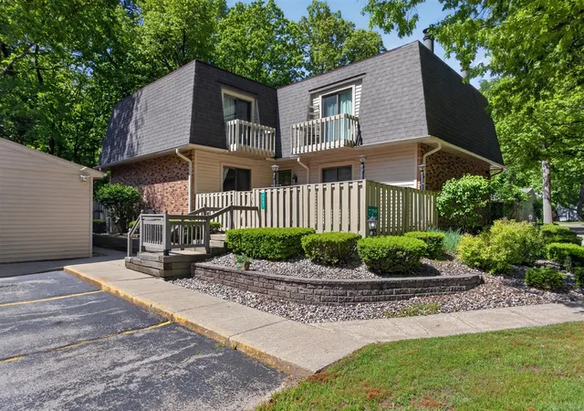1st image of 7047 Mckay Rd, Jackson, MI 49201 | MLS# 70537128