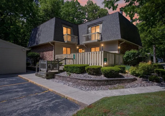 3rd image of 7047 Mckay Rd, Jackson, MI 49201 | MLS# 70537128