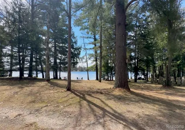 Homes for sale in Kalkaska, MI | 5089 Cottage Dr Se Dr, Kalkaska, MI 49646 | MLS# 60986193