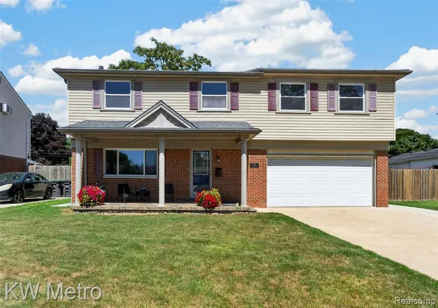 Photo 2 of Sale Pending at 9312 Elaine Ct, Taylor, MI 48180 3621 | MLS# 61025014 | Listing updated on 2026-09-14