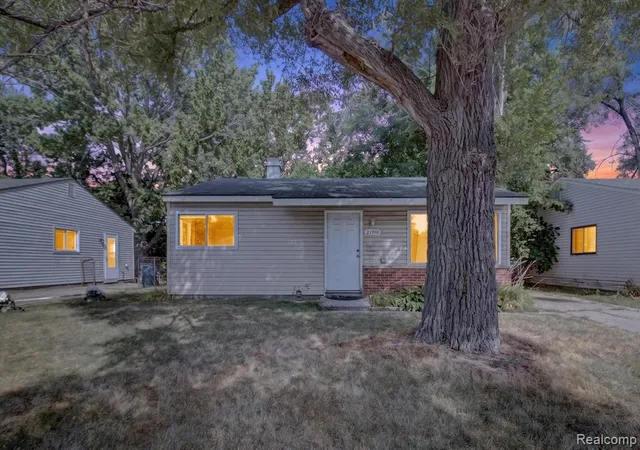 1st image of 21910 Coolidge Hwy, Oak Park, MI 48237 | MLS# 61024042
