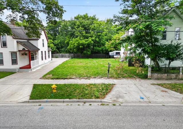 Photo 1 of Land for sale at 851 Oakland Ave, Grand Rapids, MI 49503 | MLS# 70550691 | Listing updated on 2026-09-25