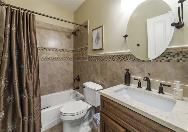 Photo 4 of Condo for sale at 23 Diamond Point Ln, New Buffalo, MI 49117 | MLS# 70499652 | Listing updated on 2025-11-11