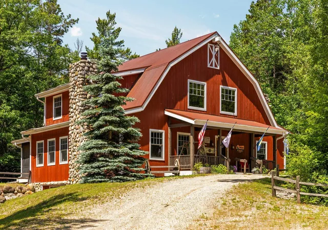 Homes for sale in Beaver Island, MI | 37659 Kings Hwy, Beaver Island, MI 49782 | MLS# 80070576