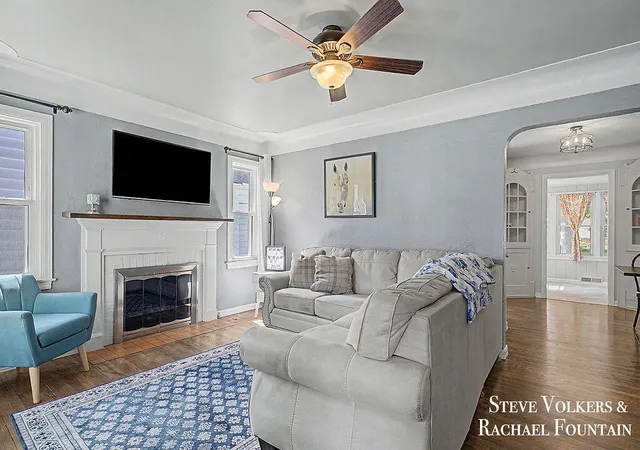 Photo 3 of Sale Pending at 2143 Houseman Ave, Grand Rapids, MI 49505 | MLS# 70555080 | Listing updated on 2026-09-08