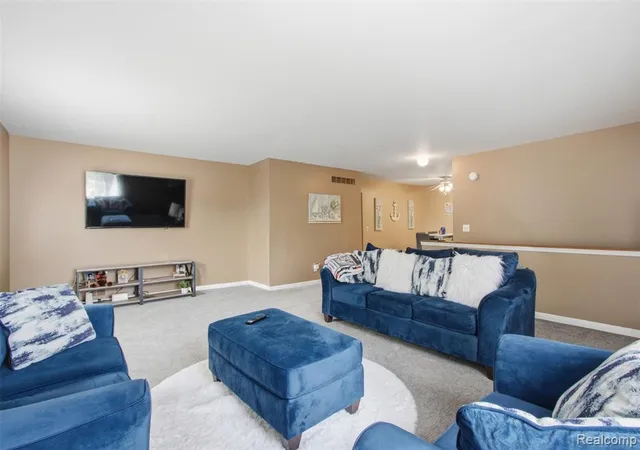 Homes for sale in Saint Clair Shores, MI | 735 Claire Pointe Cir, Saint Clair Shores, MI 48081 | MLS# 61005199