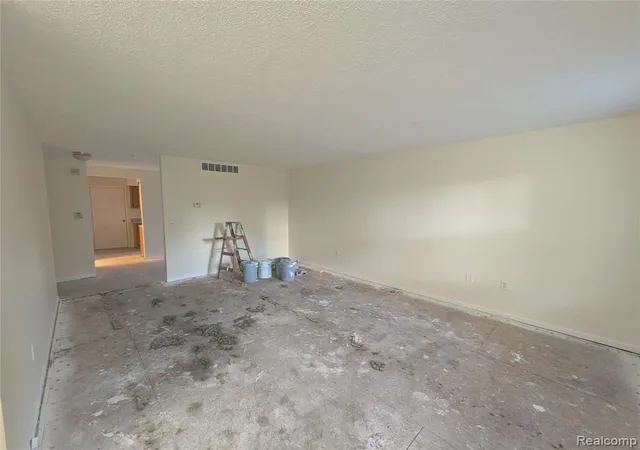 Photo 2 of Single family home for sale at 3935 15th St, Detroit, MI 48208 2646 | MLS# 61024310 | Listing updated on 2026-09-08
