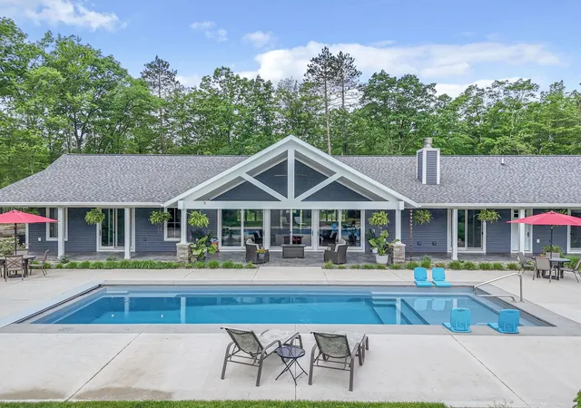 2nd image of 586 Starflower Ln, Traverse City, MI 49696 | MLS# 80069568