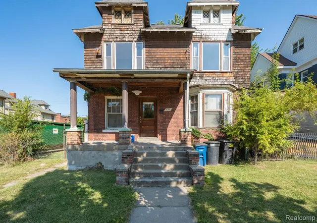 1st image of 231 Chandler St, Detroit, MI 48202 | MLS# 60935304