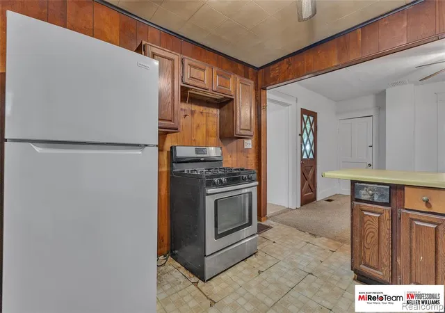 Homes for sale in Adrian, MI | 915 Caton Ave, Adrian, MI 49221 | MLS# 61007948