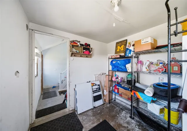 Photo 4 of Single family home for sale at 16570 Cement City Rd, Cement City, MI 49233 | MLS# 70549234 | Listing updated on 2026-09-03