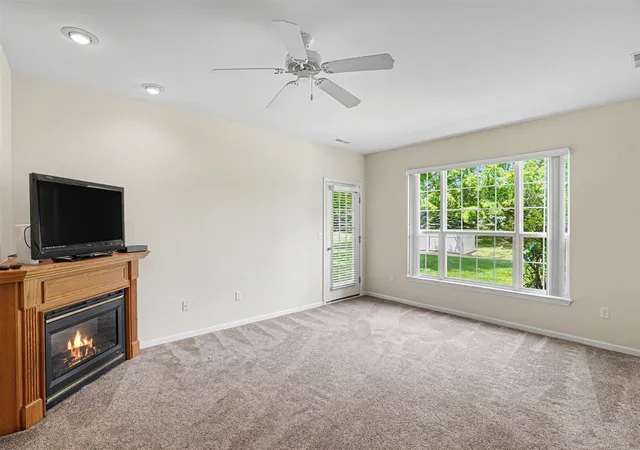 Homes for sale in Walled Lake, MI | 11107 Farmingdale Ln, Walled Lake, MI 48390