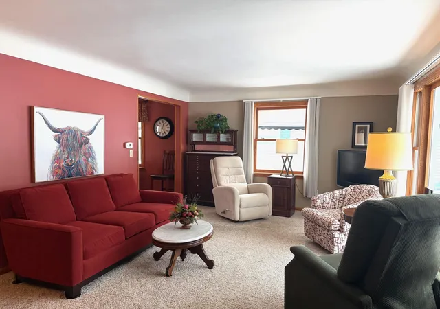 Homes for sale in Essexville, MI | 2103 S Brentwood Pl, Essexville, MI 48732 | MLS# 50204032