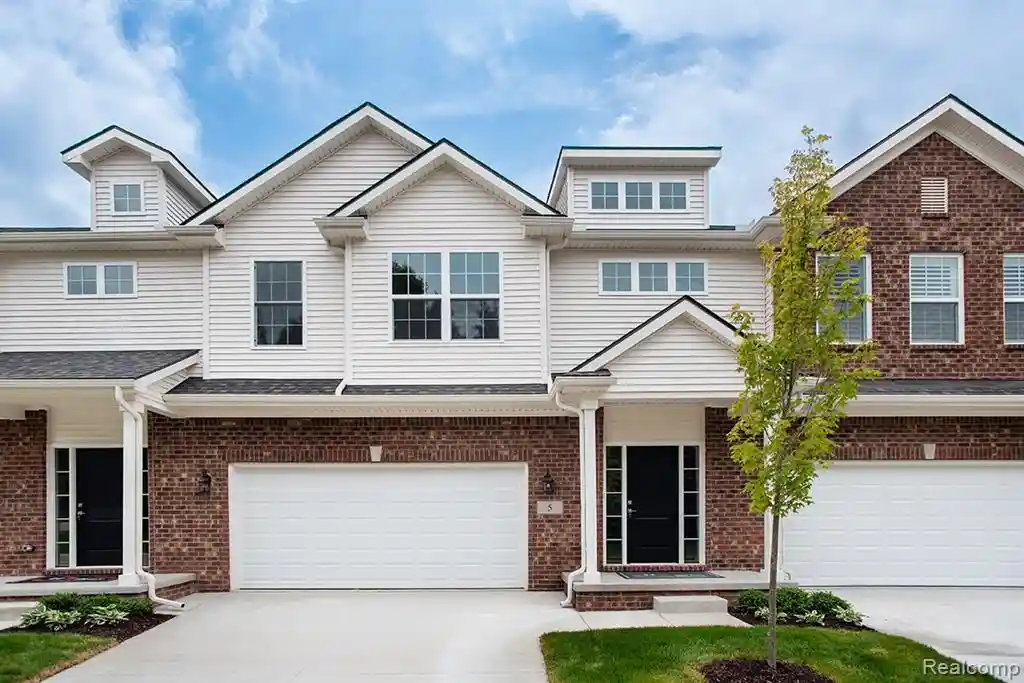 Photo 1 of Condo for sale at 5 Grandview Cir, White Lake, MI 48386 2483 | MLS# 61025915 | Listing updated on 2026-10-27