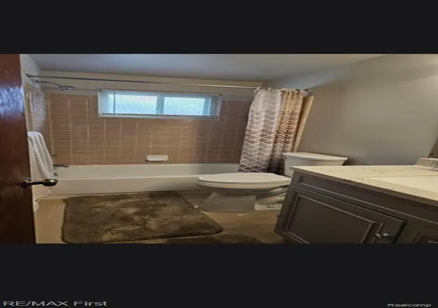 Homes for sale in Madison Heights, MI | 27771 Lorenz St, Madison Heights, MI 48071 | MLS# 61009205