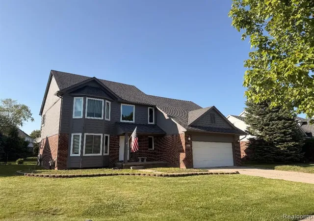 Homes for sale in Chesterfield, MI | 31167 Broderick Dr, Chesterfield, MI 48051 | MLS# 60999172