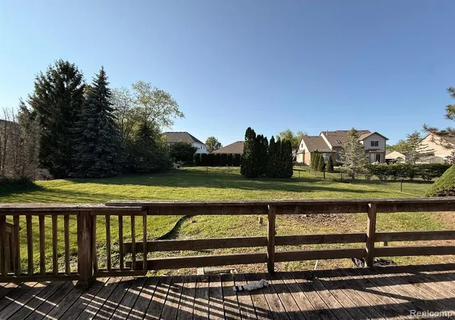 Homes for sale in Chesterfield, MI | 31167 Broderick Dr, Chesterfield, MI 48051 | MLS# 60999172