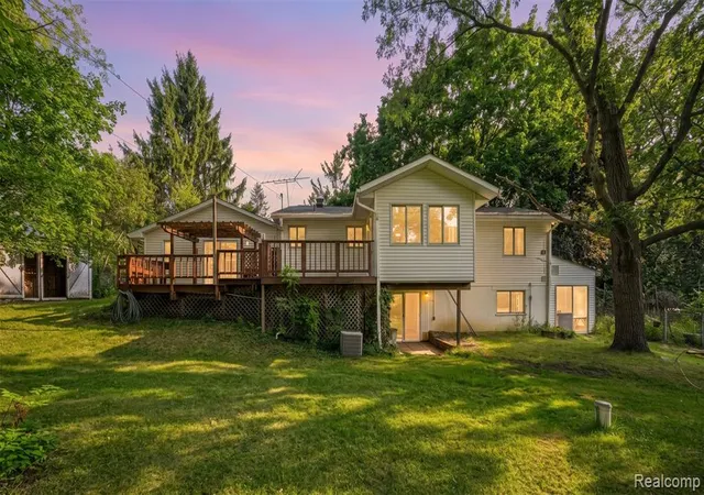 2nd image of 10975 Andersonville Rd, Davisburg, MI 48350 3105 | MLS# 61023787