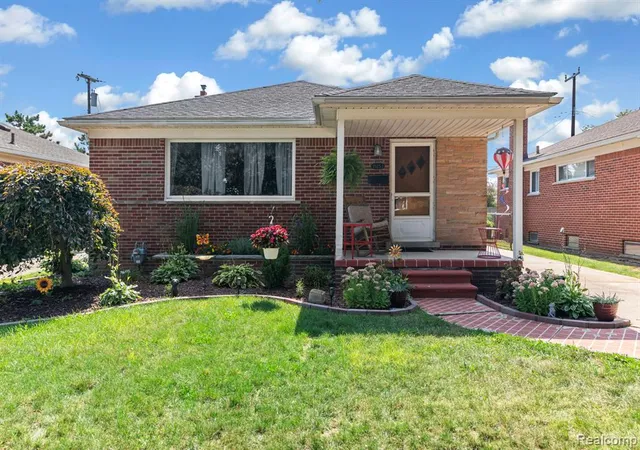 Photo 1 of Sale Pending at 15253 Meyer Ave, Allen Park, MI 48101 2684 | MLS# 61024108 | Listing updated on 2026-10-04